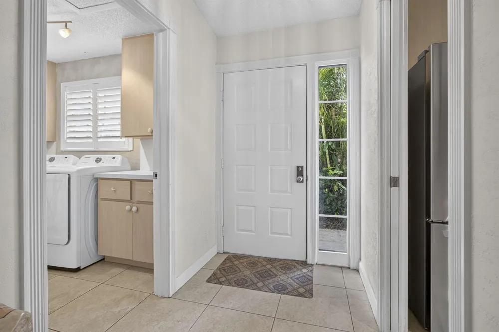 262 BRIER CIRCLE Jupiter, FL 33458