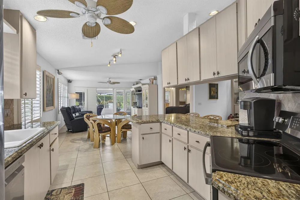 262 BRIER CIRCLE Jupiter, FL 33458