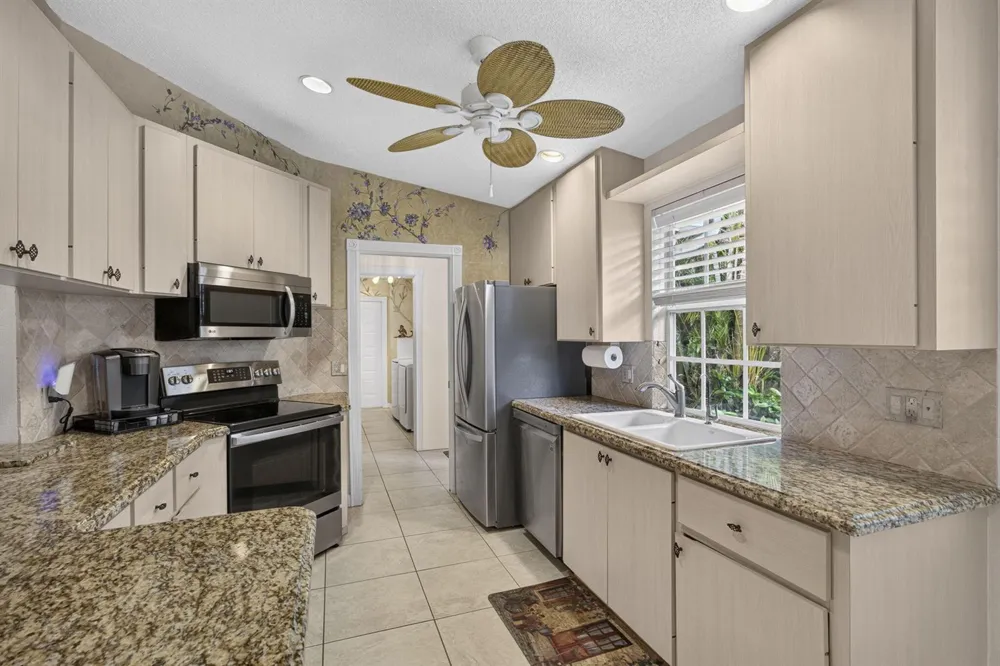 262 BRIER CIRCLE Jupiter, FL 33458