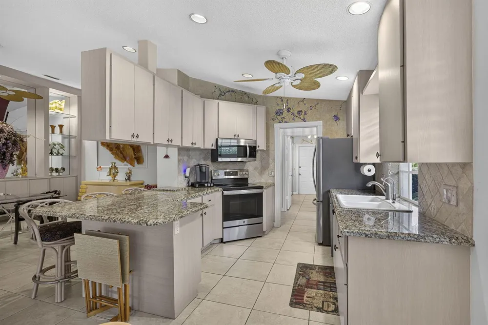 262 BRIER CIRCLE Jupiter, FL 33458