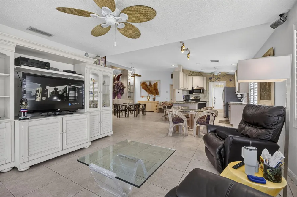262 BRIER CIRCLE Jupiter, FL 33458
