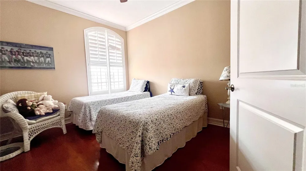 1266 RIBOLLA DRIVE Palm Harbor, FL 34683