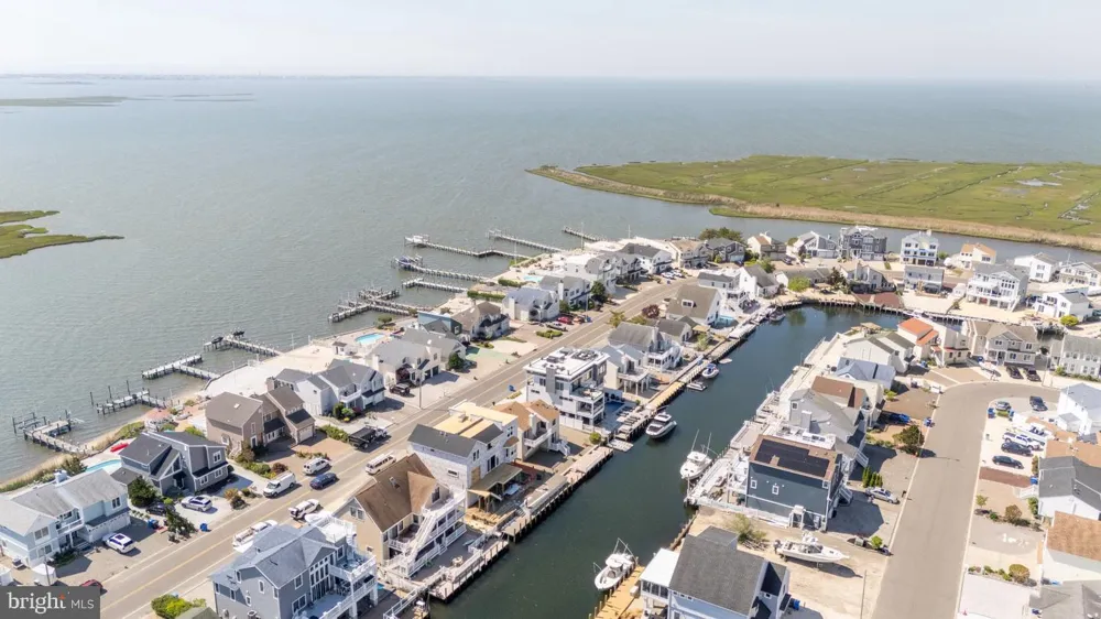 1856 MILL CREEK Manahawkin, NJ 08050