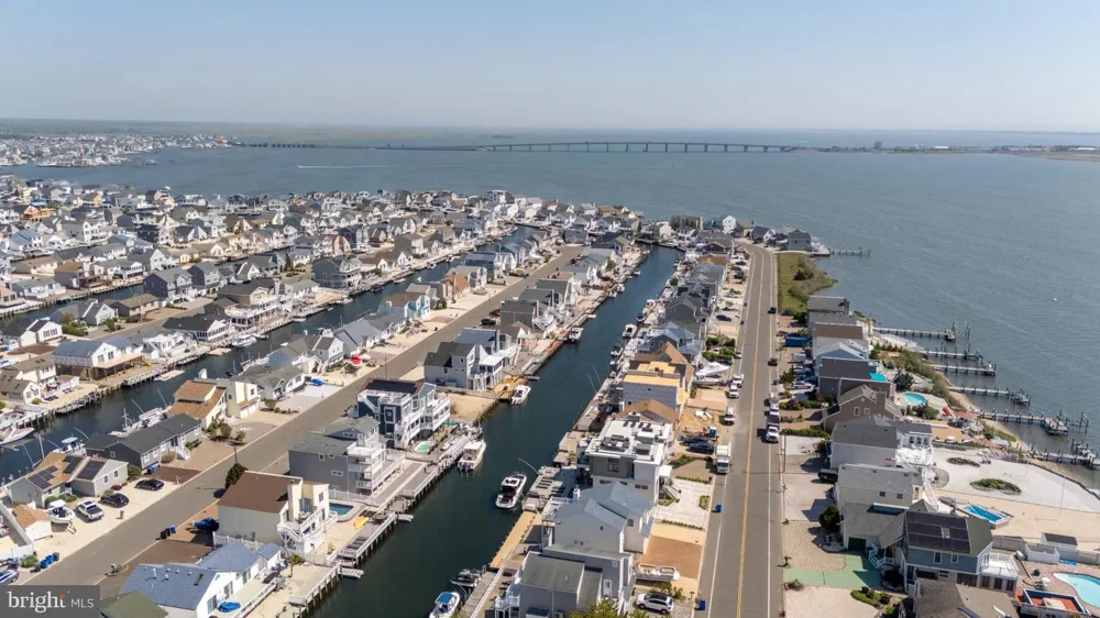 1856 MILL CREEK Manahawkin, NJ 08050