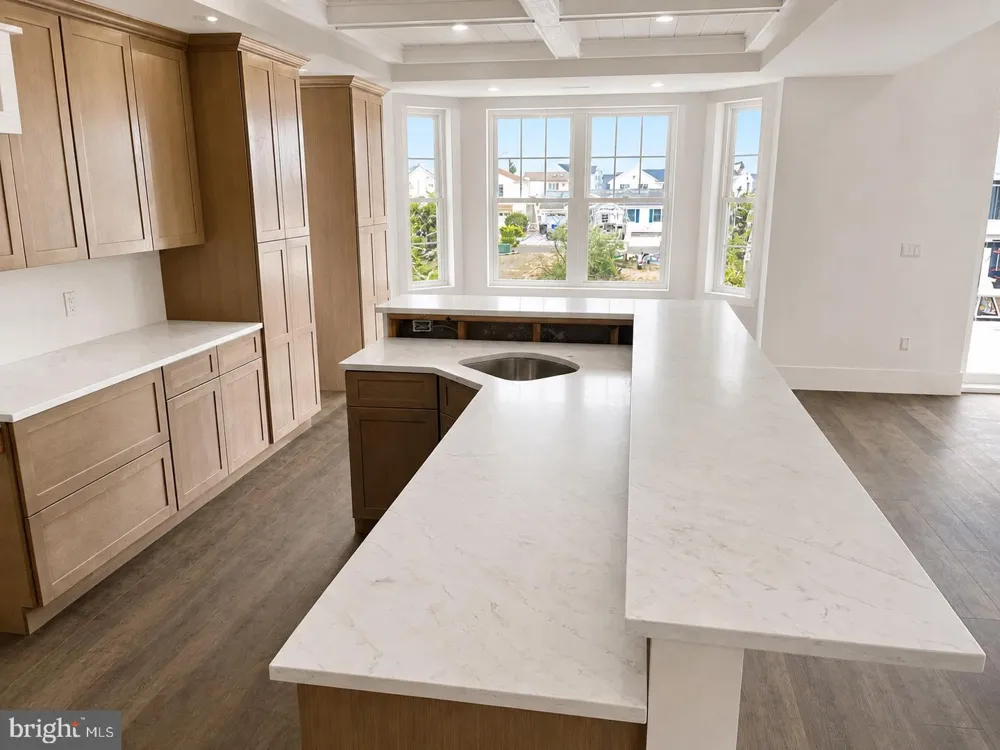 1856 MILL CREEK Manahawkin, NJ 08050