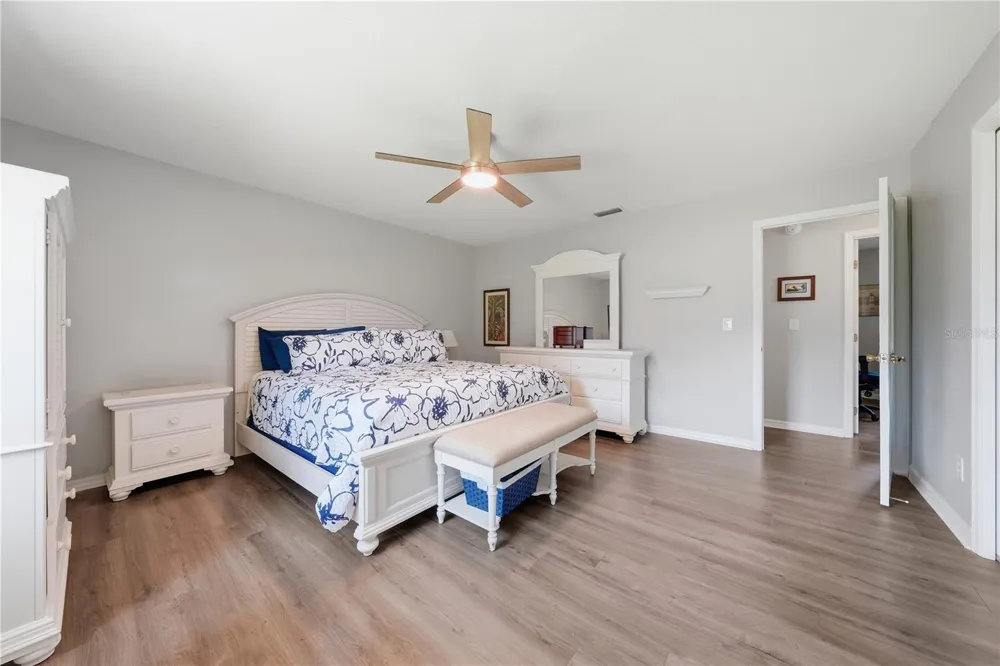3835 NE 13TH AVENUE ocala, FL 34479