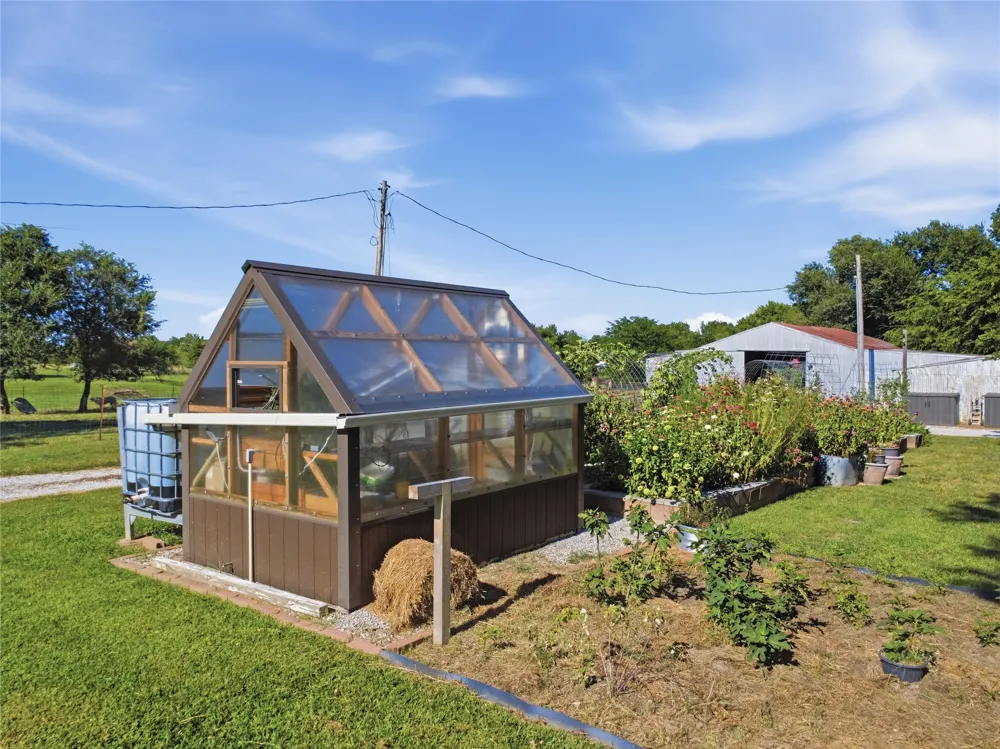 21499 Bald Hill Road Morris, OK 74445