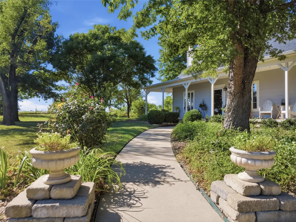 21499 Bald Hill Road Morris, OK 74445