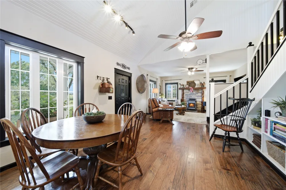 21499 Bald Hill Road Morris, OK 74445