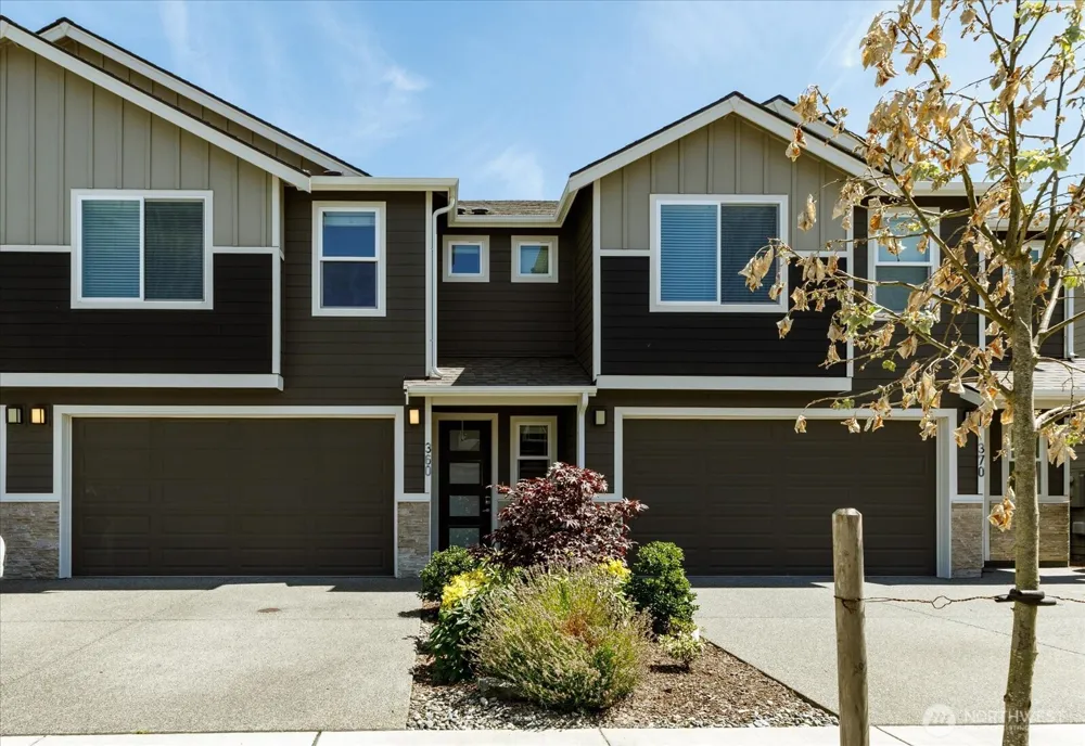 360 SW Ballast Way Oak Harbor, WA 98277