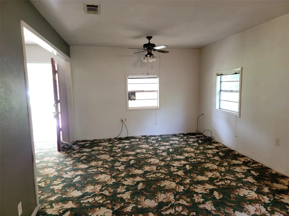 156 White Oak Circle Trinity, TX 75862