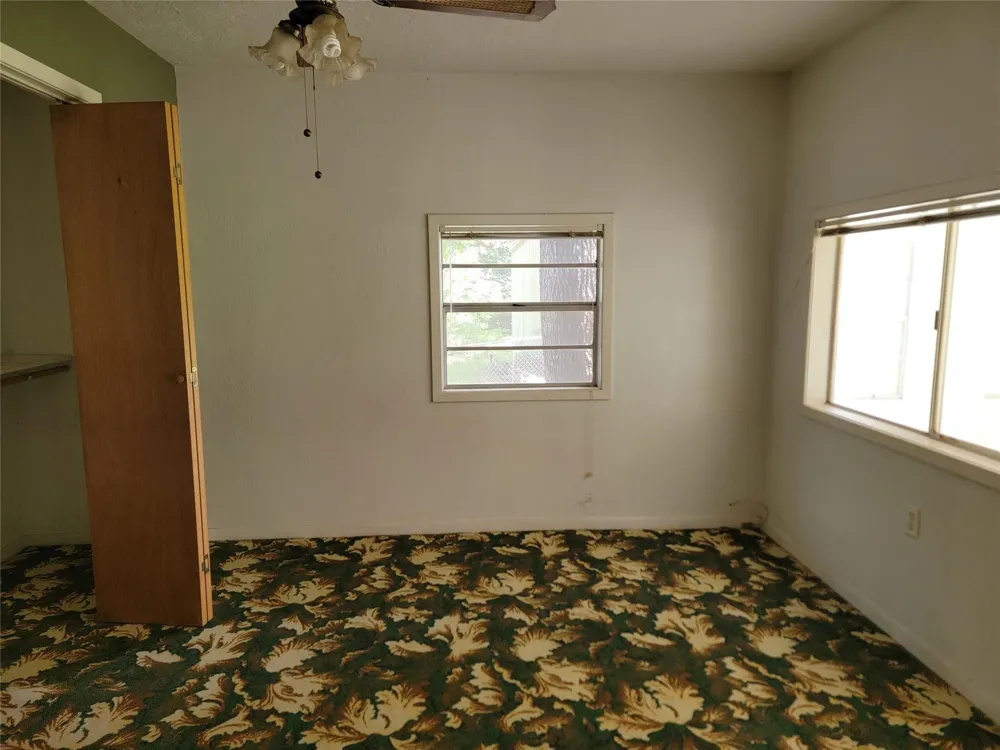 156 White Oak Circle Trinity, TX 75862