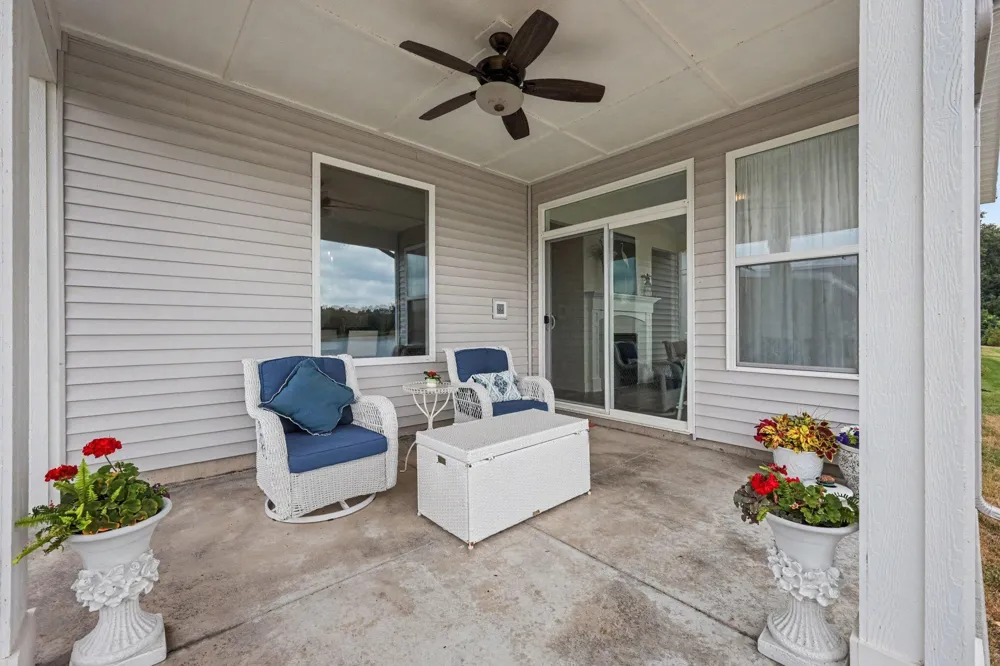 2942 Isle Water Drive Belmont, MI 49306