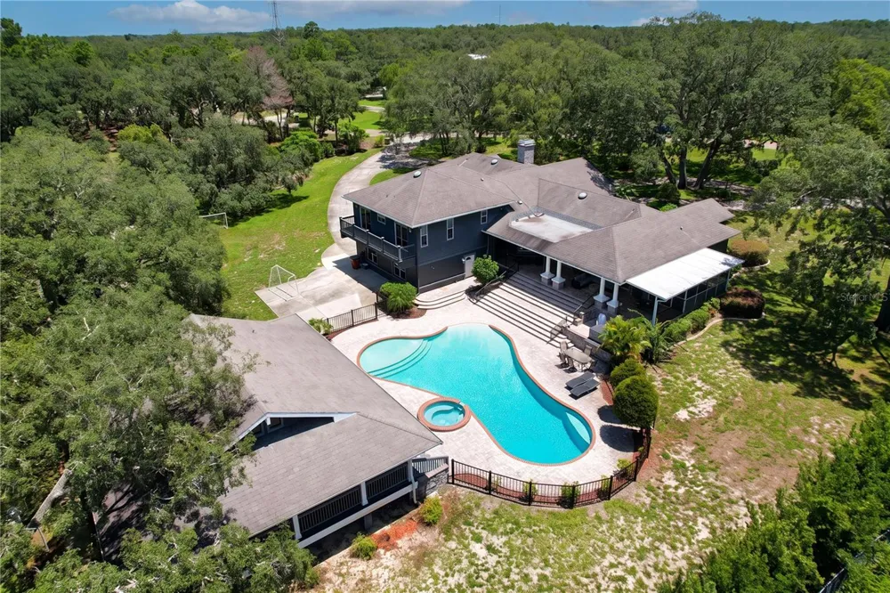 2918 MAGNOLIA TRACE Tarpon Springs, FL 34688
