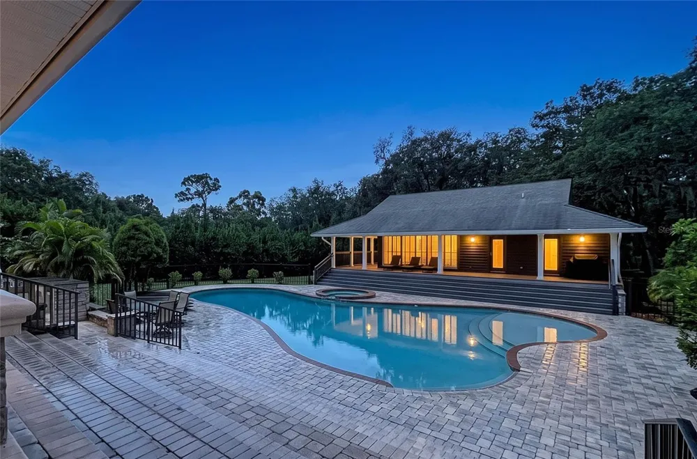 2918 MAGNOLIA TRACE Tarpon Springs, FL 34688