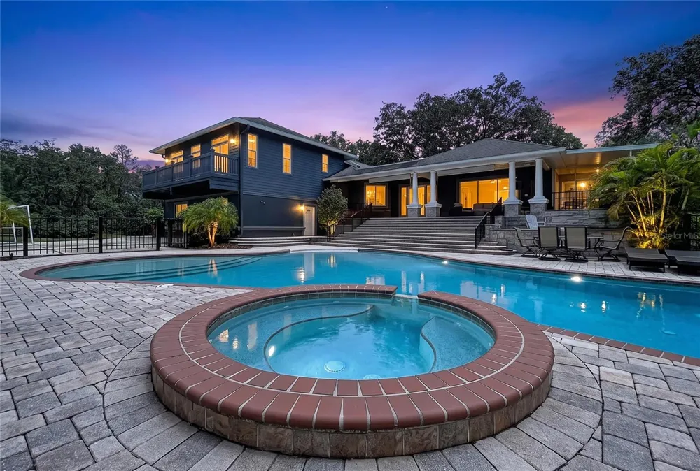 2918 MAGNOLIA TRACE Tarpon Springs, FL 34688
