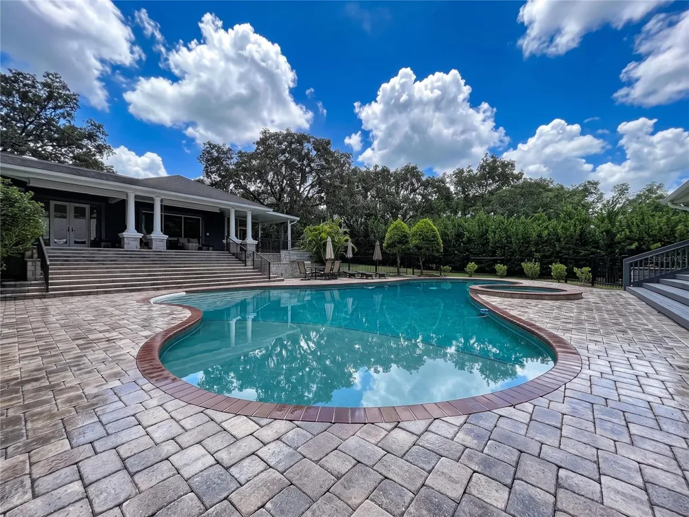 2918 MAGNOLIA TRACE Tarpon Springs, FL 34688