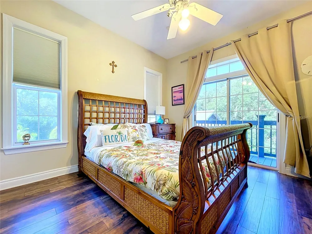 2918 MAGNOLIA TRACE Tarpon Springs, FL 34688