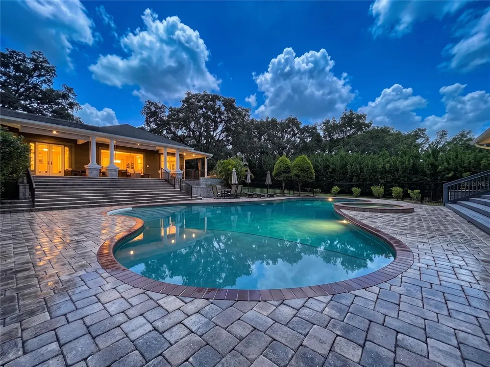 2918 MAGNOLIA TRACE Tarpon Springs, FL 34688