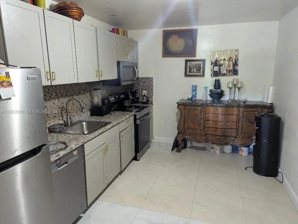 3206 SW 47th Ave West Park, FL 33023