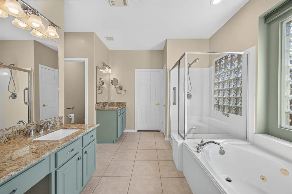 1407 Capri Place Lane Pearland, TX 77581
