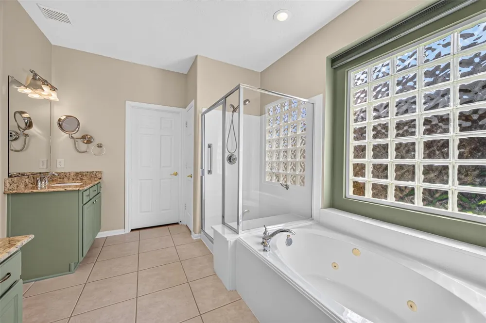 1407 Capri Place Lane Pearland, TX 77581