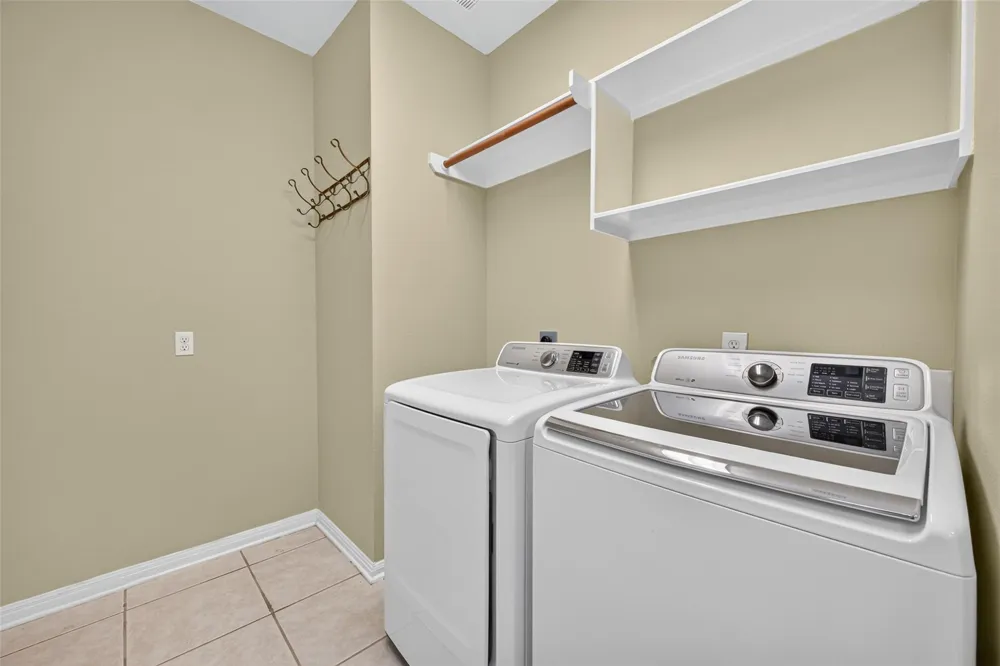 1407 Capri Place Lane Pearland, TX 77581