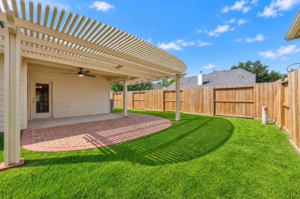 1407 Capri Place Lane Pearland, TX 77581