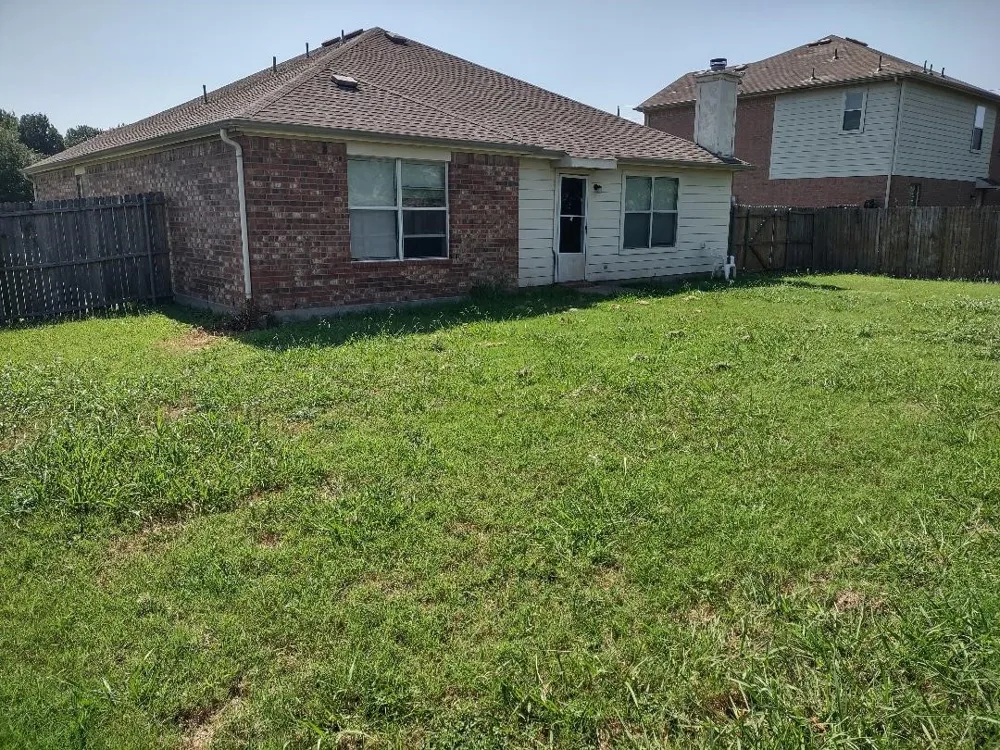 1613 Wavecrest Drive Glenn Heights, TX 75154