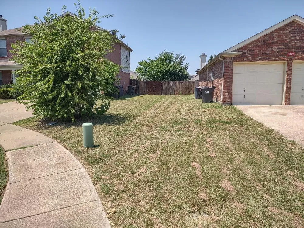 1613 Wavecrest Drive Glenn Heights, TX 75154