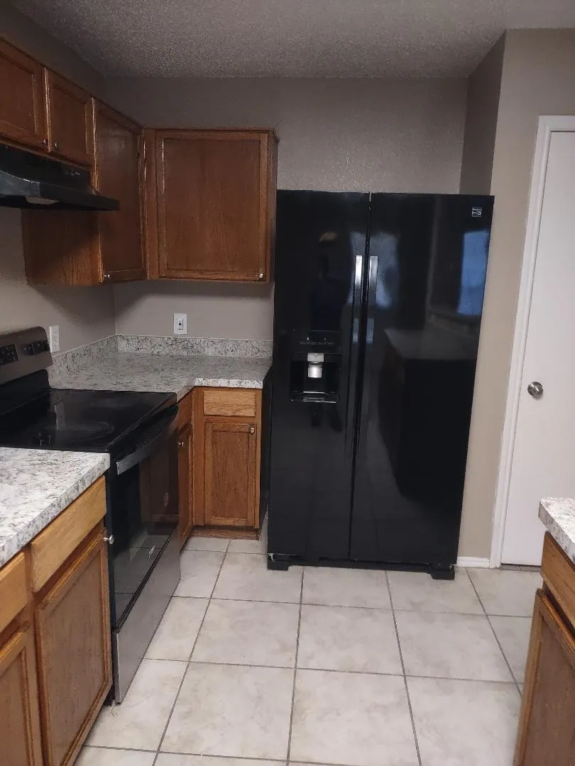 1613 Wavecrest Drive Glenn Heights, TX 75154