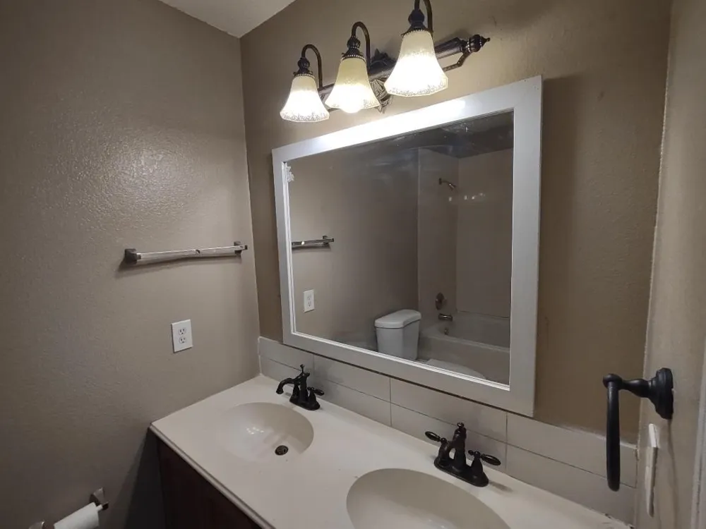 1613 Wavecrest Drive Glenn Heights, TX 75154