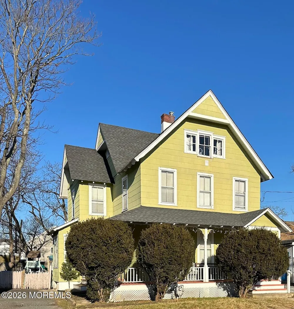 11 Pearce Avenue Manasquan, NJ 08736
