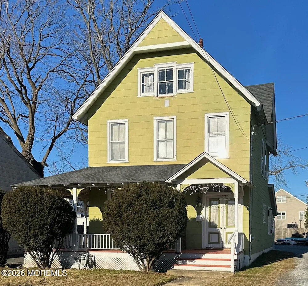 11 Pearce Avenue Manasquan, NJ 08736