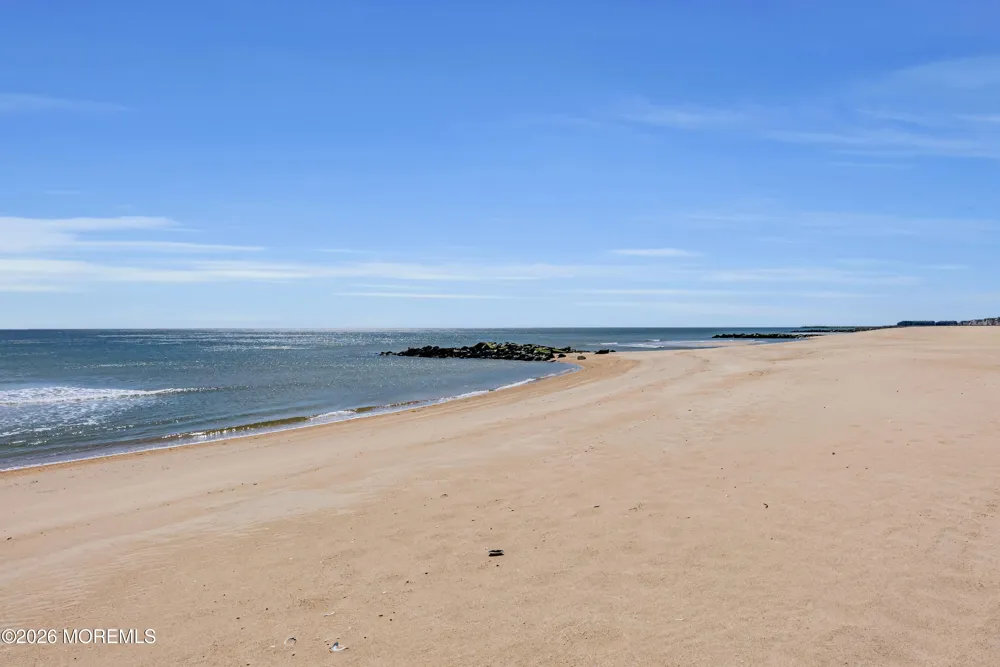 11 Pearce Avenue Manasquan, NJ 08736