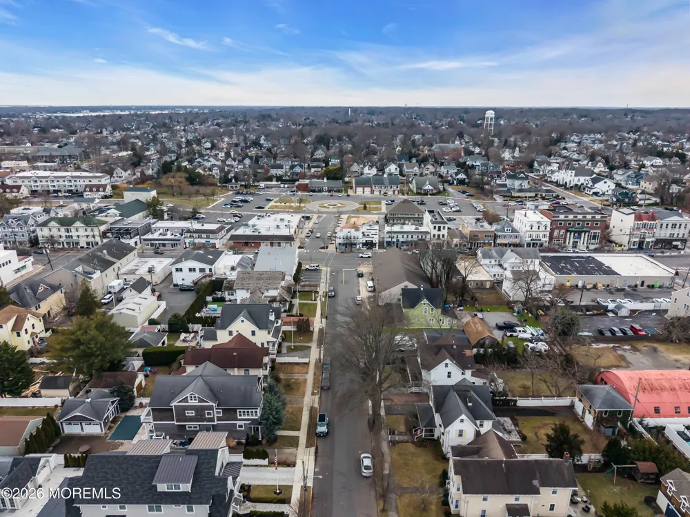11 Pearce Avenue Manasquan, NJ 08736