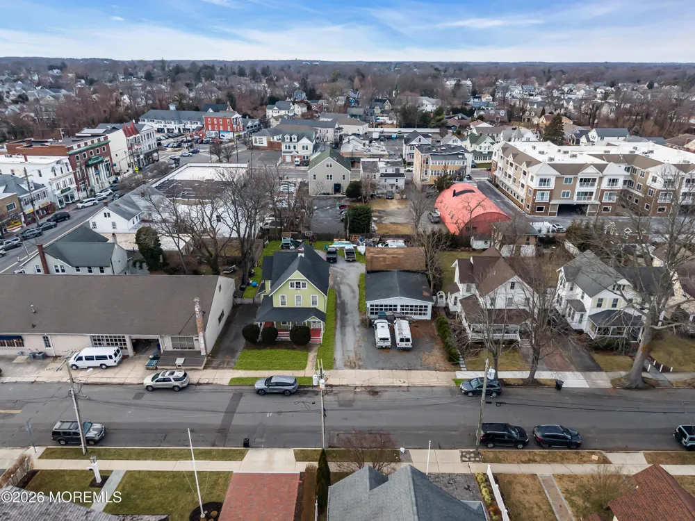 11 Pearce Avenue Manasquan, NJ 08736