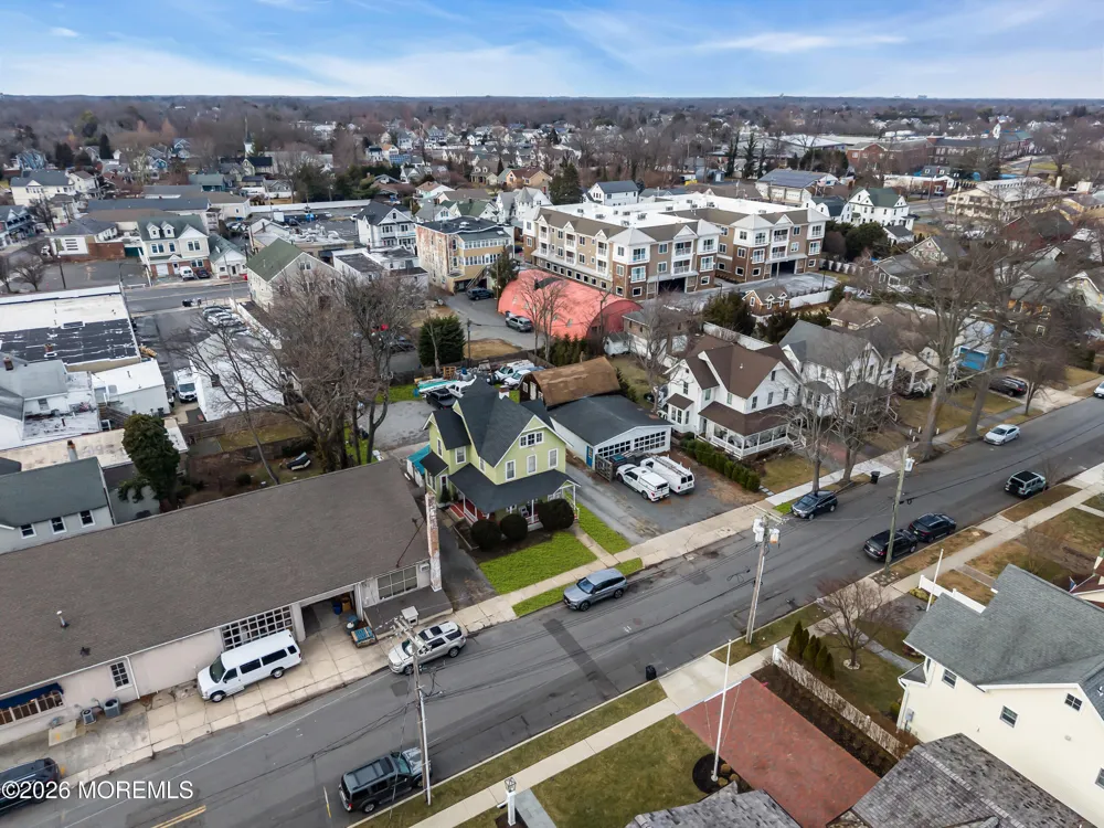 11 Pearce Avenue Manasquan, NJ 08736