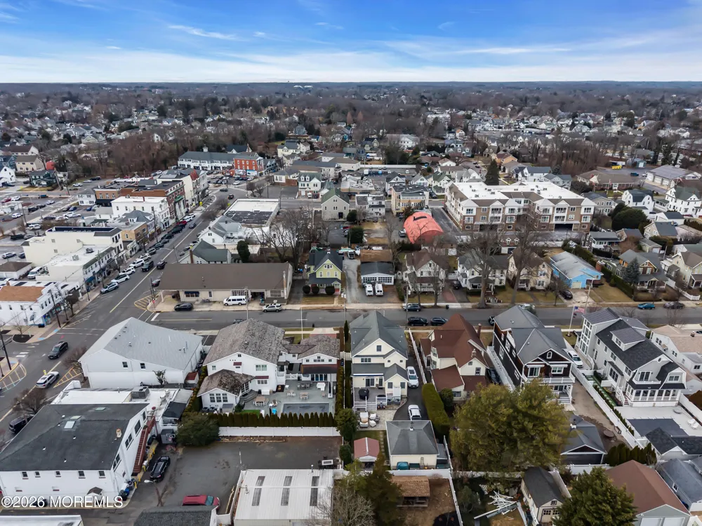 11 Pearce Avenue Manasquan, NJ 08736