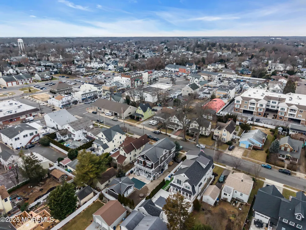 11 Pearce Avenue Manasquan, NJ 08736