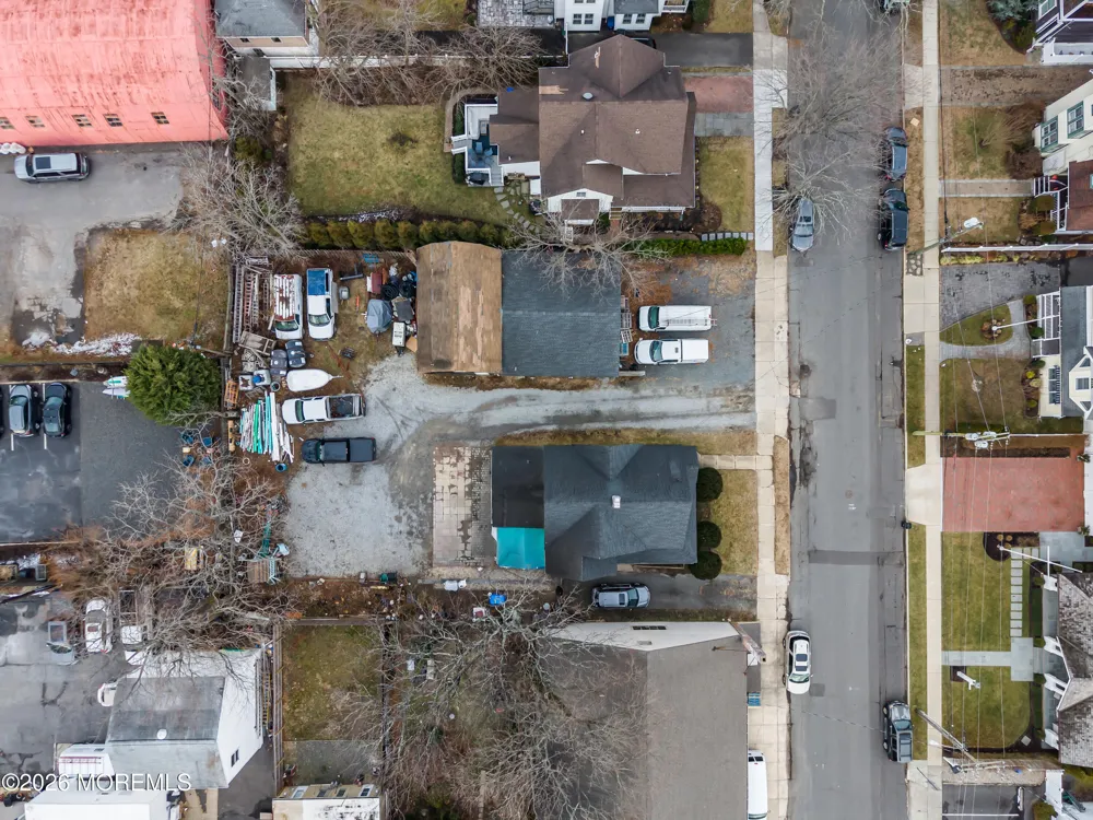 11 Pearce Avenue Manasquan, NJ 08736