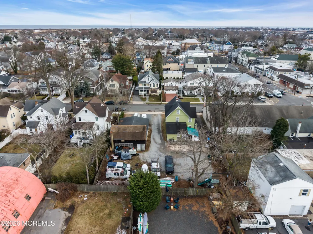 11 Pearce Avenue Manasquan, NJ 08736