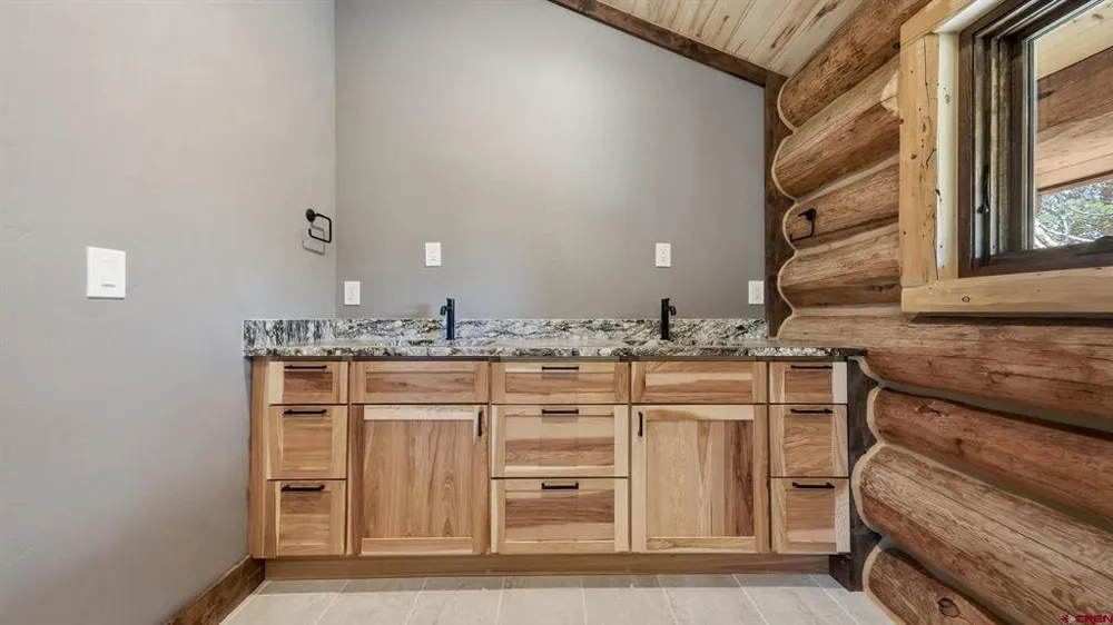 573 Crest Drive Cimarron, CO 81220