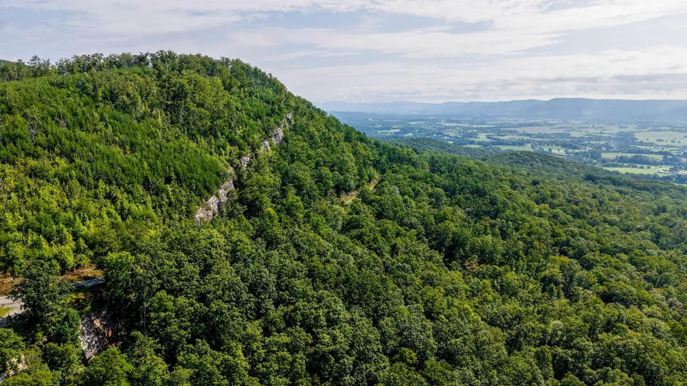 Lee Station Mountain Road Road Pikeville, TN 37367