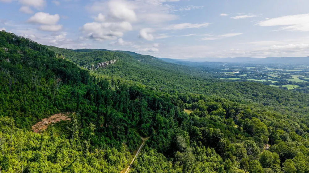 Lee Station Mountain Road Road Pikeville, TN 37367