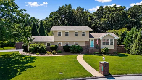 7101 Fairington Circle
