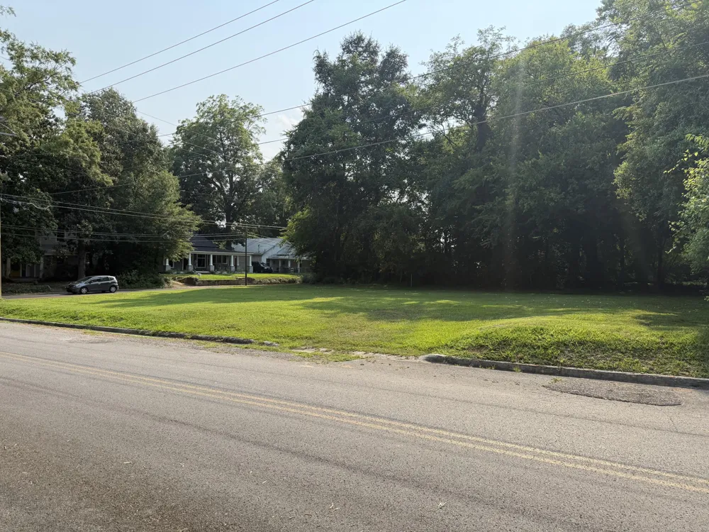 211 E Villanow Street LaFayette, GA 30728
