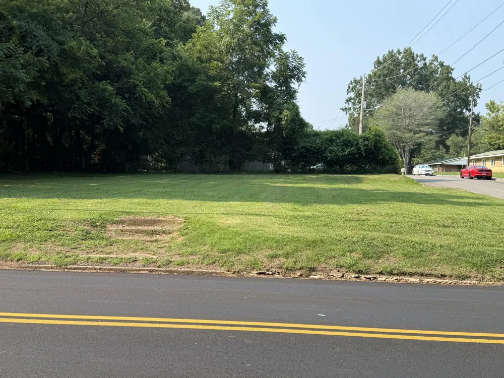 211 E Villanow Street LaFayette, GA 30728