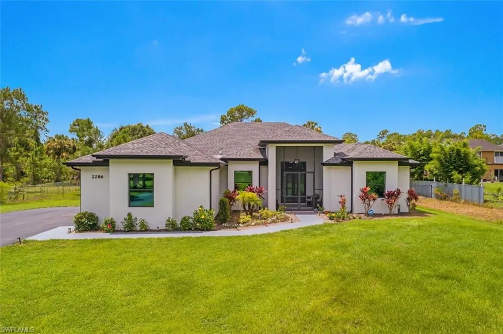 2286 2nd Avenue SE Naples, FL 34117