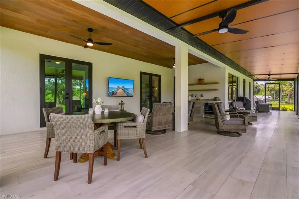 2286 2nd Avenue SE Naples, FL 34117